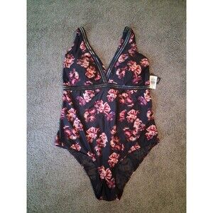 torrid 1 piece triangle mesh swimsuit new with tags size 4 size 26 size 4x